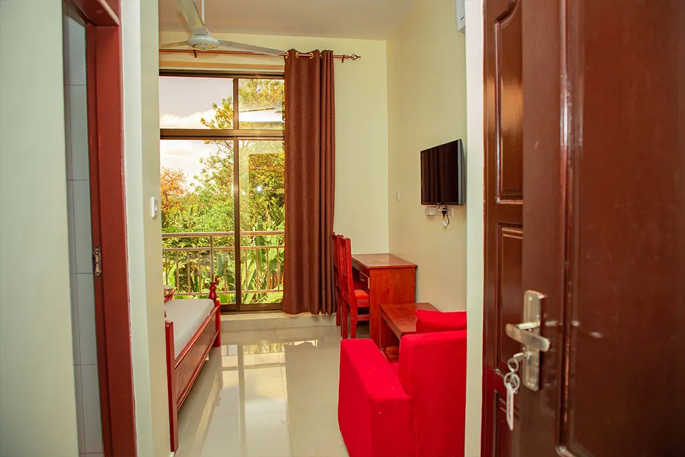 Kilimanjaro White House Hotel - Kilimanjaro pre and Post Climb Accommodation