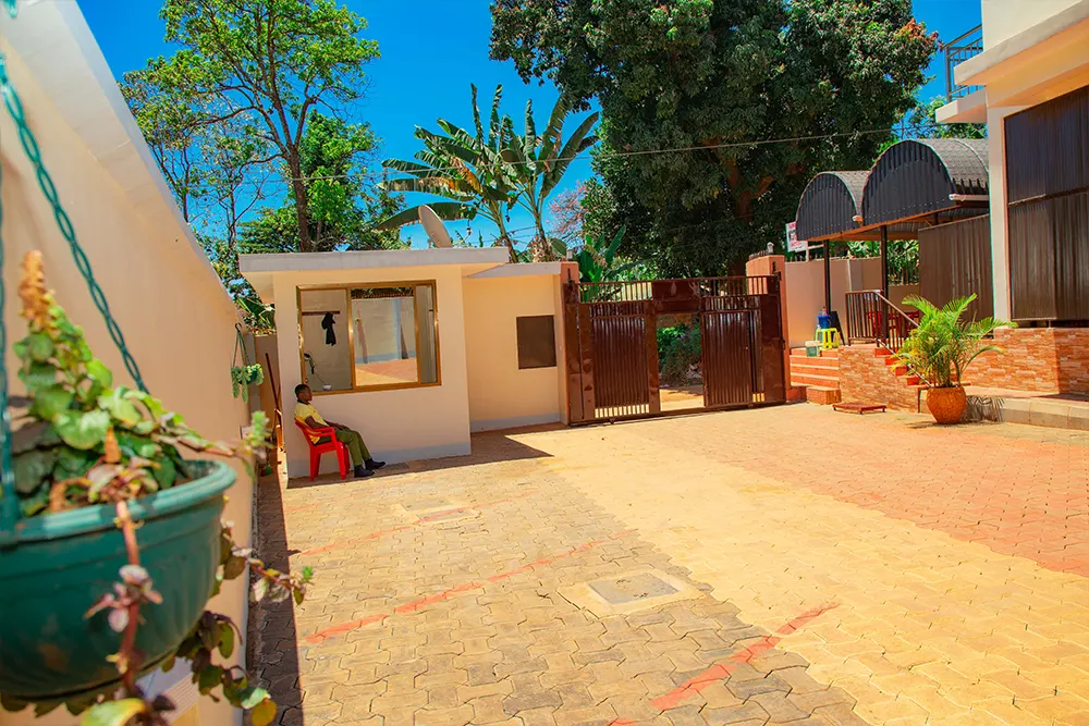 Kilimanjaro White House Hotel