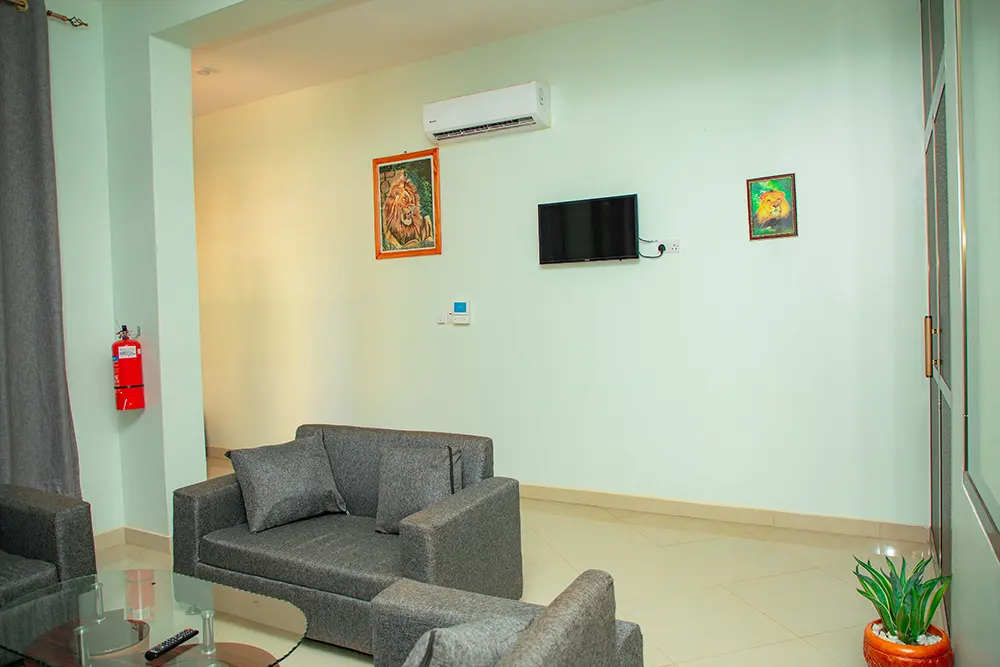 Kilimanjaro White House Hotel - Kilimanjaro pre and Post Climb Accommodation