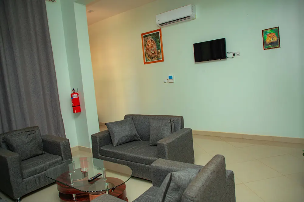 Kilimanjaro White House Hotel - Kilimanjaro pre and Post Climb Accommodation