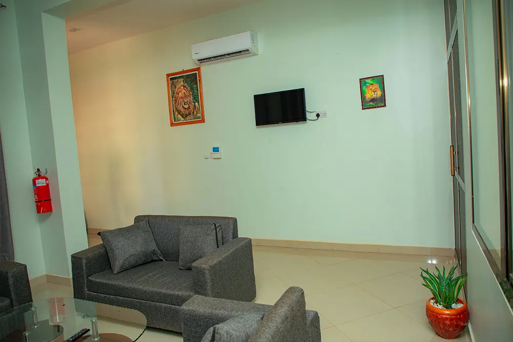 Kilimanjaro White House Hotel - Kilimanjaro pre and Post Climb Accommodation