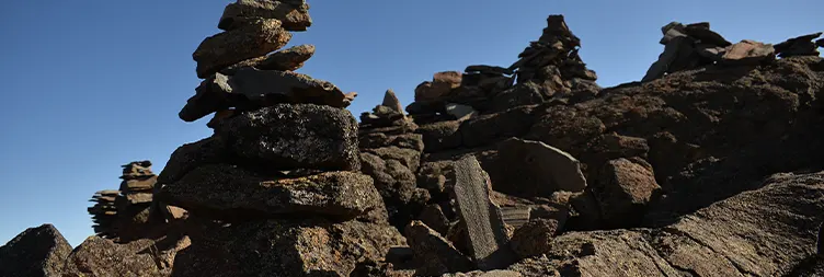 Climbing from Shira Camp 2 to Moir Camp 